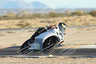 media/Dec-07-2025-CVMA (Sun) [[3e7d2de5dc]]/Race 18-Formula Twins-Formula 40 UL/